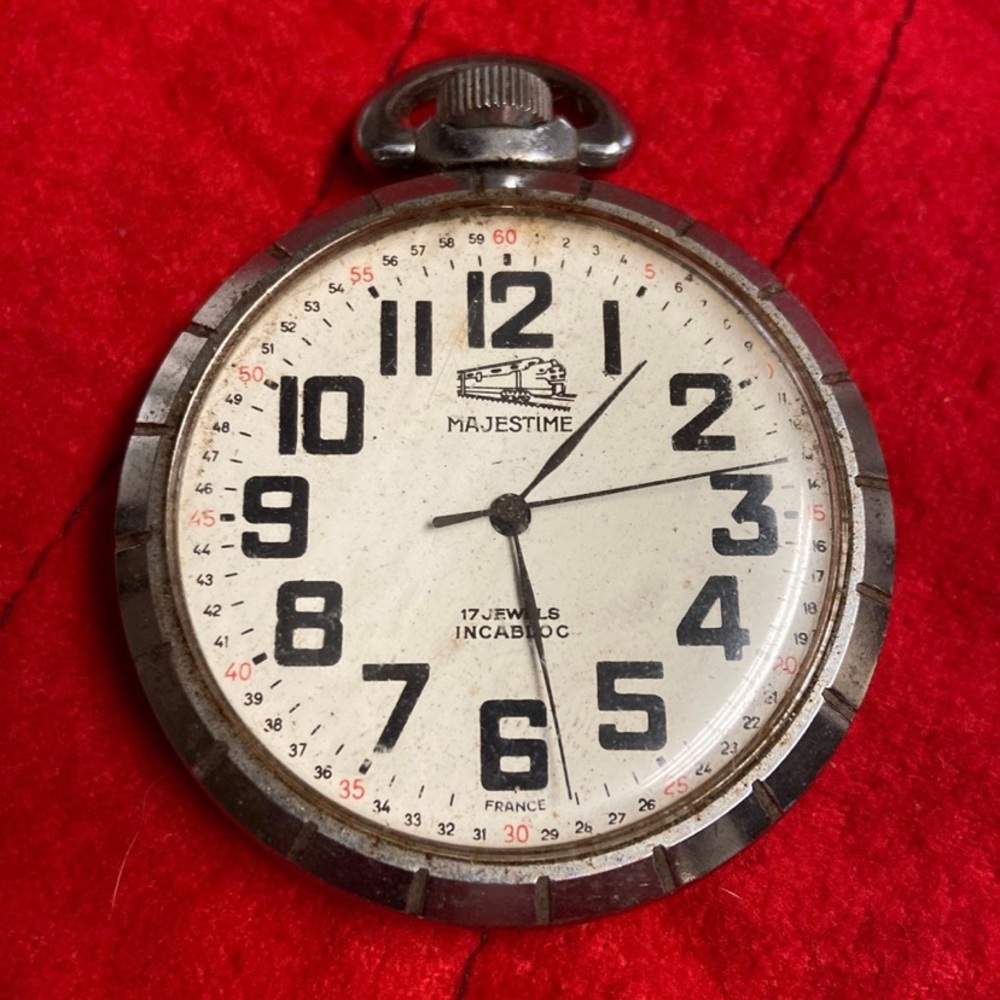 MAJESTIME Pocket watch does not run